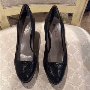 Sesto Meucci Black Heels with Textured Finish